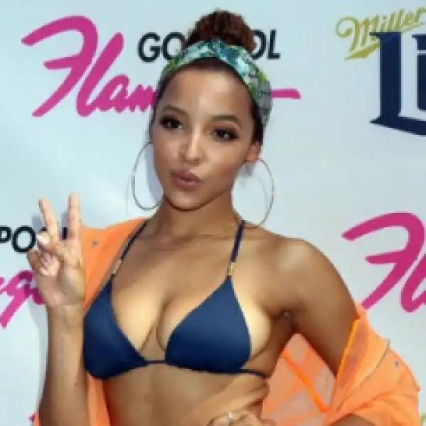 Tinashe - Money